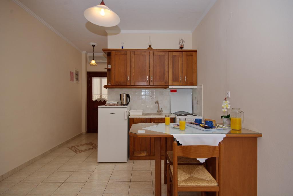 Alexandra Studios Kalamakia Extérieur photo